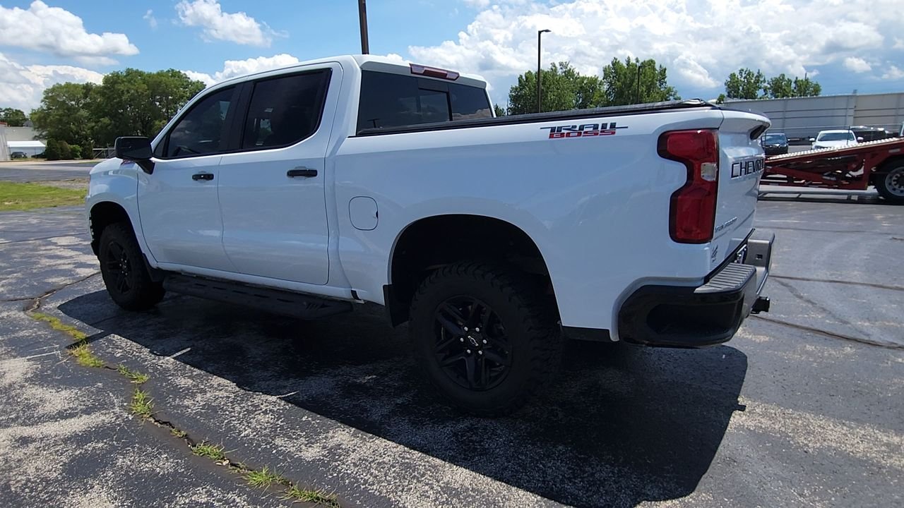 Used 2021 White Chevrolet LT Trail Boss image 6