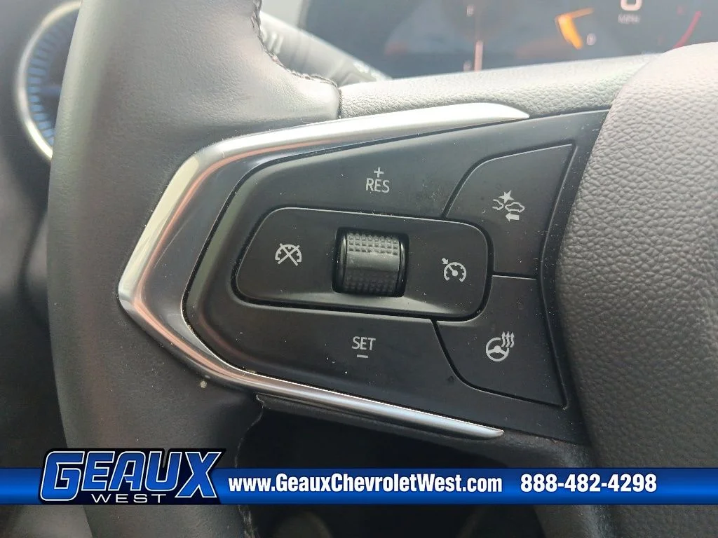 Used 2025 Gray Chevrolet LT image 16