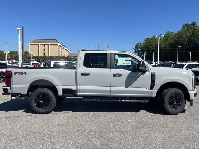 Used 2026 Gray Ford XL image 2