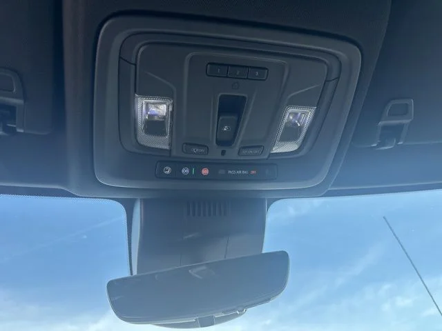 Used 2024 Gray Chevrolet ZR2 image 21
