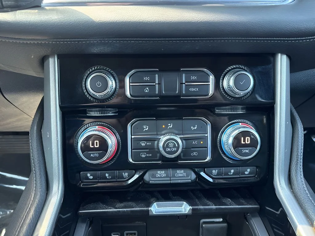 Used 2021 Black GMC Denali image 21