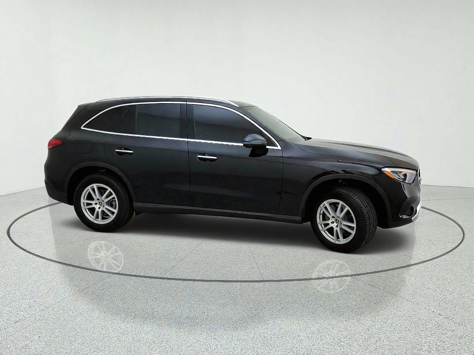 Used 2023 Black Mercedes-Benz GLC 300 image 6