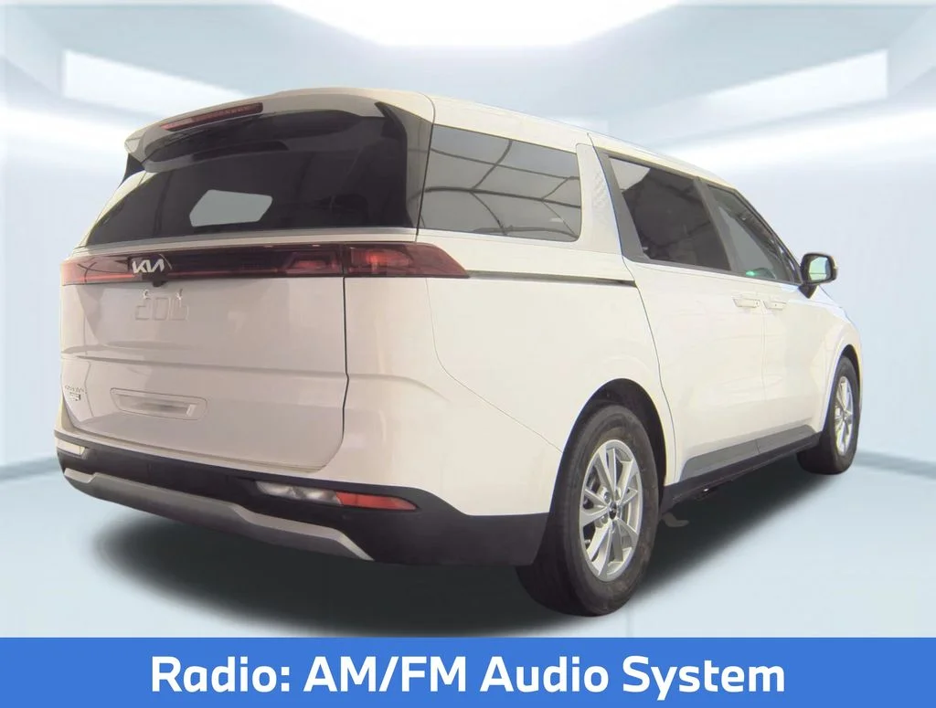 Used 2024 White Kia LX image 2
