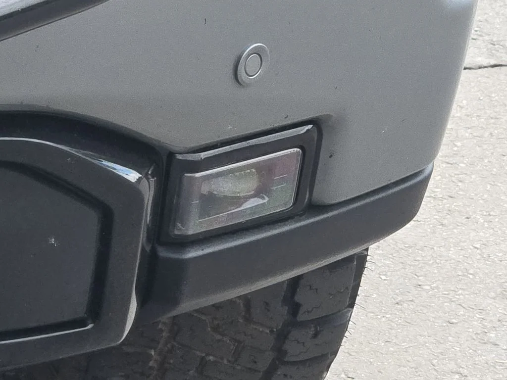 Used 2024 Silver GMC AT4 image 17