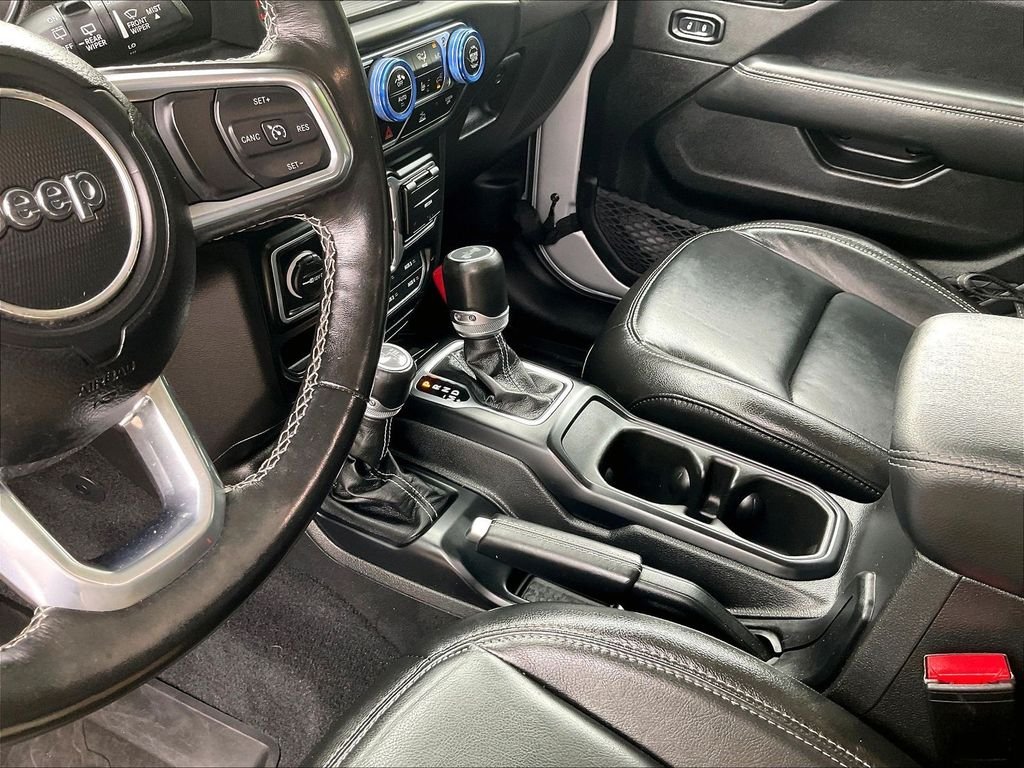 Used 2023 Silver Jeep Sahara 4xe image 20