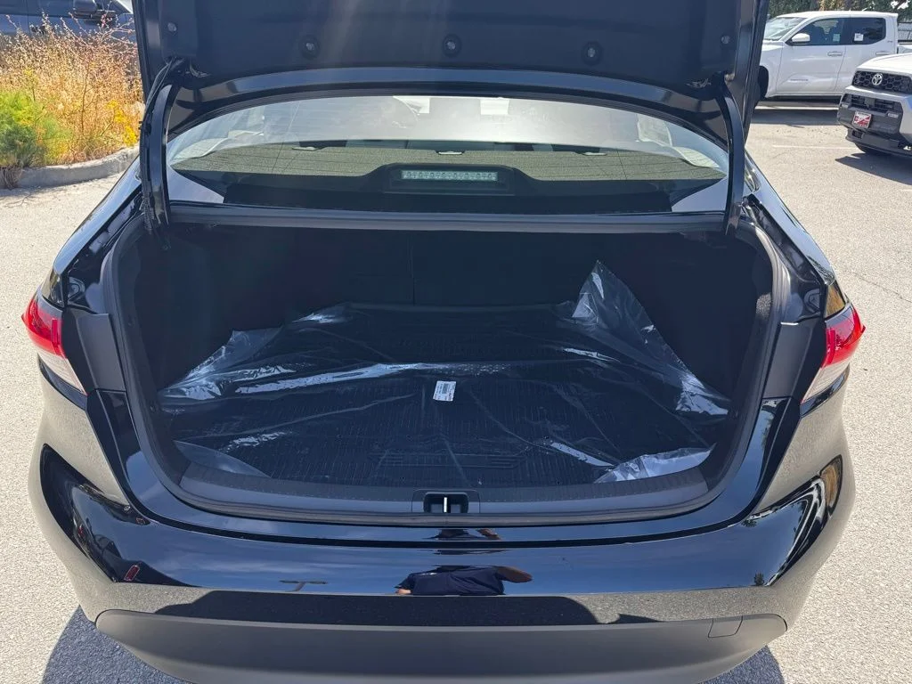 New 2026  Toyota LE image 9