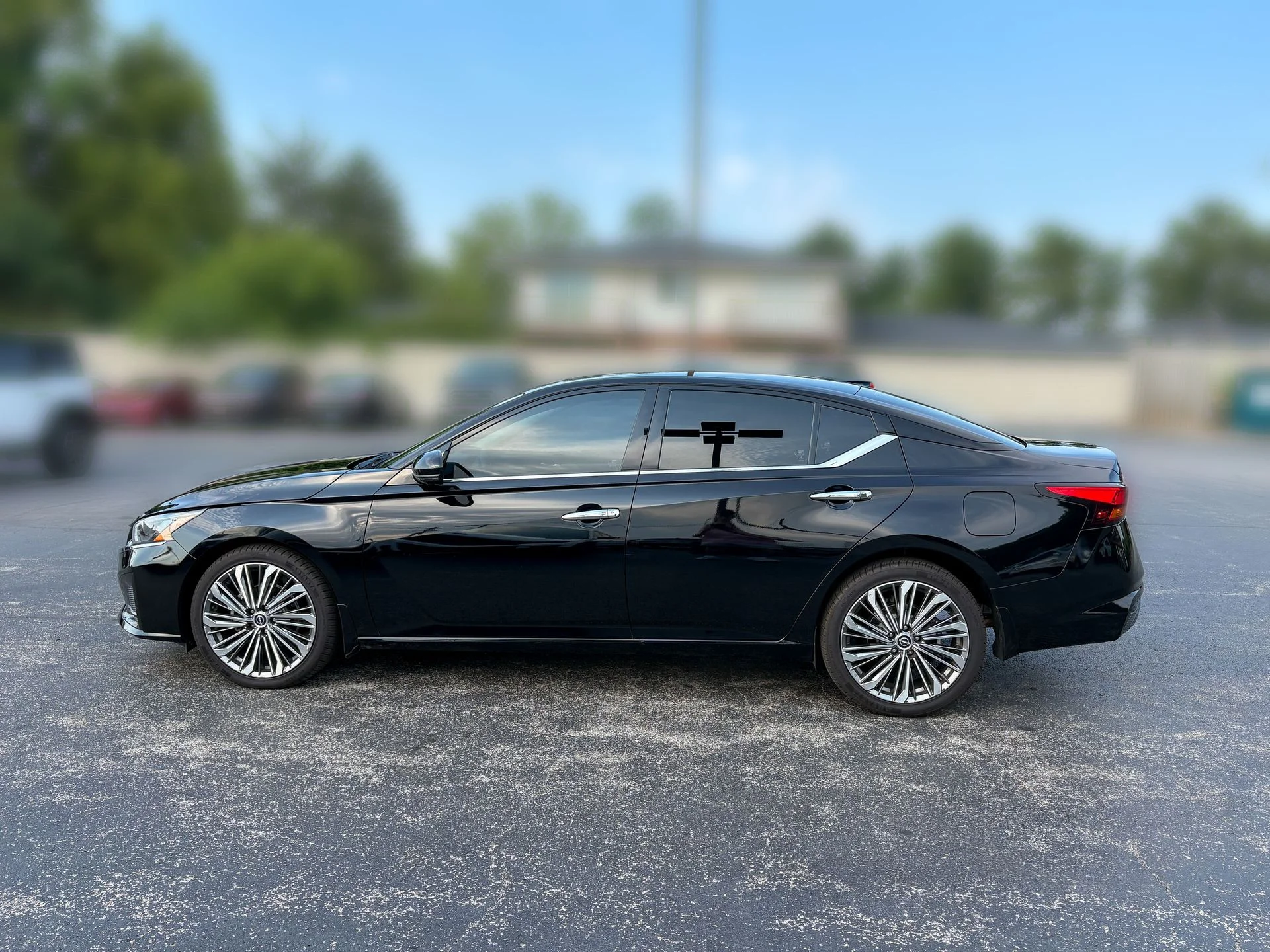 2024 Nissan Altima SL - Photo 7