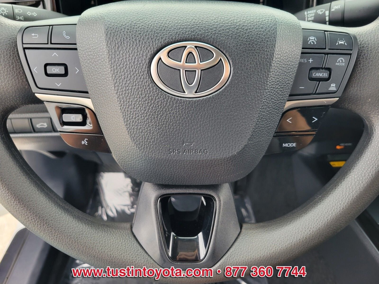 Certified Used 2025 White Toyota LE image 18