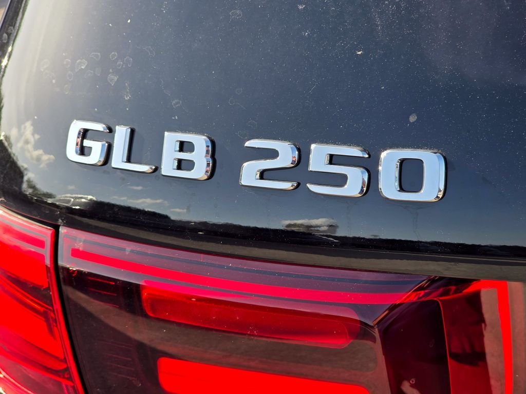 New 2026 Black Mercedes-Benz GLB 250 image 8