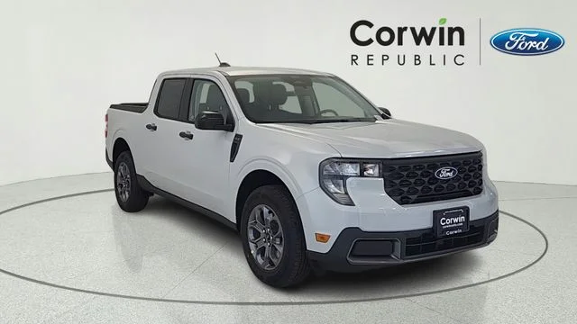 New 2026 Space White Metallic Ford XLT image 23