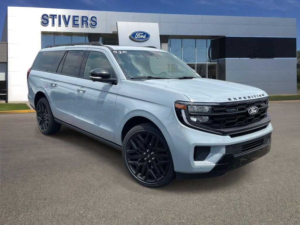 New 2027 Glacier Gray Metallic Tri-Coat Ford Platinum image 1
