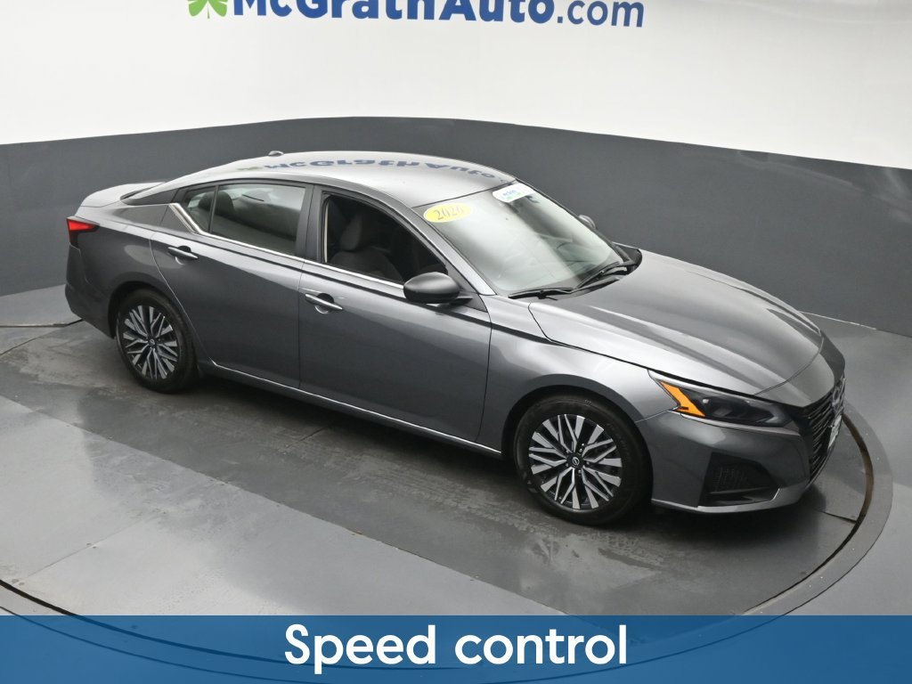 Used 2026 Gray Nissan 2.5 SV image 3