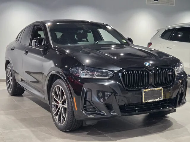 Used 2023 Black Sapphire Metallic BMW M40i image 3