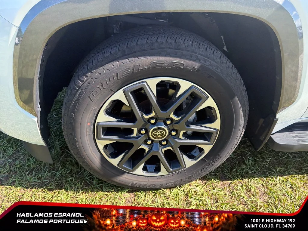 Used 2024 Off-white Toyota Limited image 10