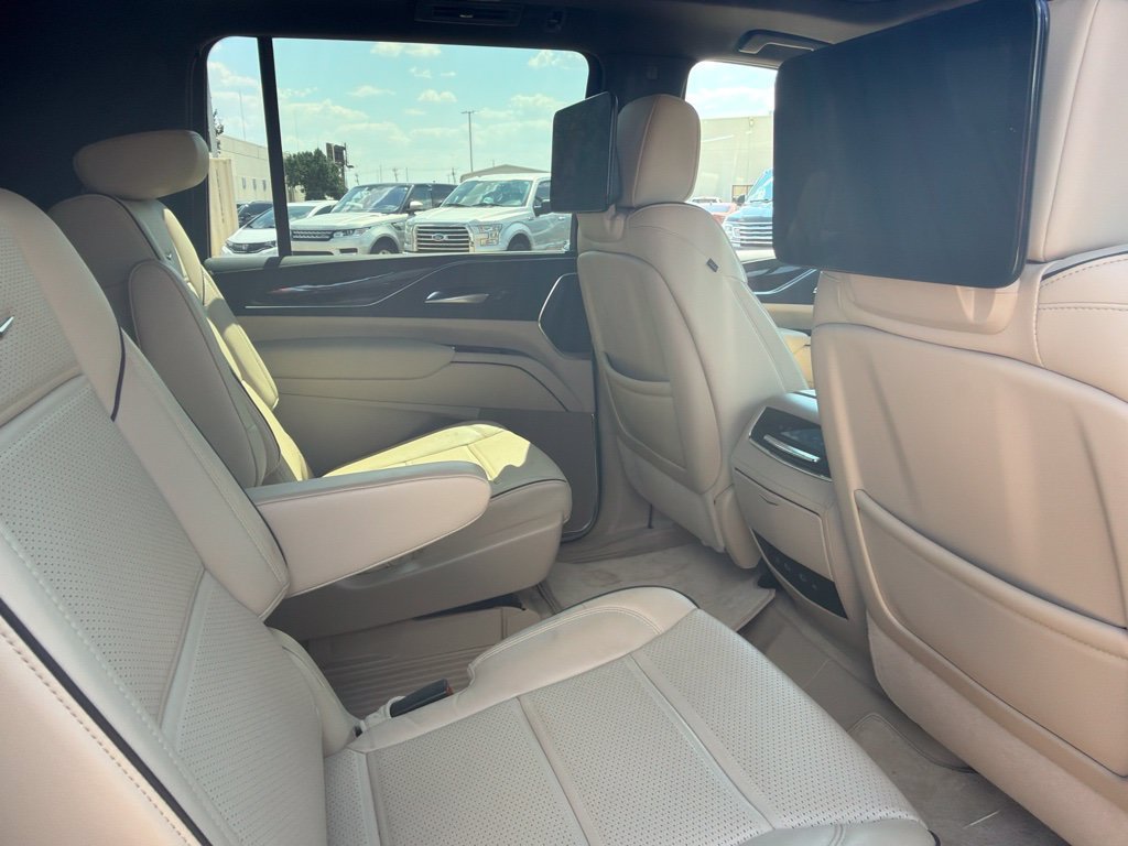 Used 2023 White Cadillac Premium image 9