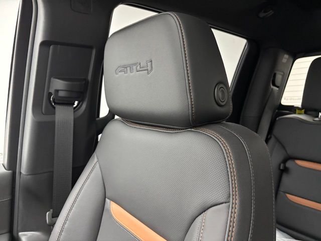2026 GMC Sierra 2500HD AT4 - Photo 45