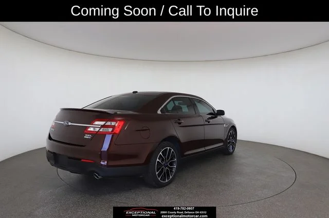 Used 2018 Red Ford SEL image 29