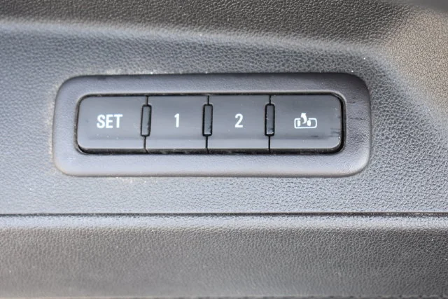 Used 2020 Silver Chevrolet Premier image 11