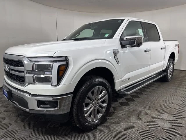 New 2026 Star White Metallic Tri-Coat Ford Lariat image 8