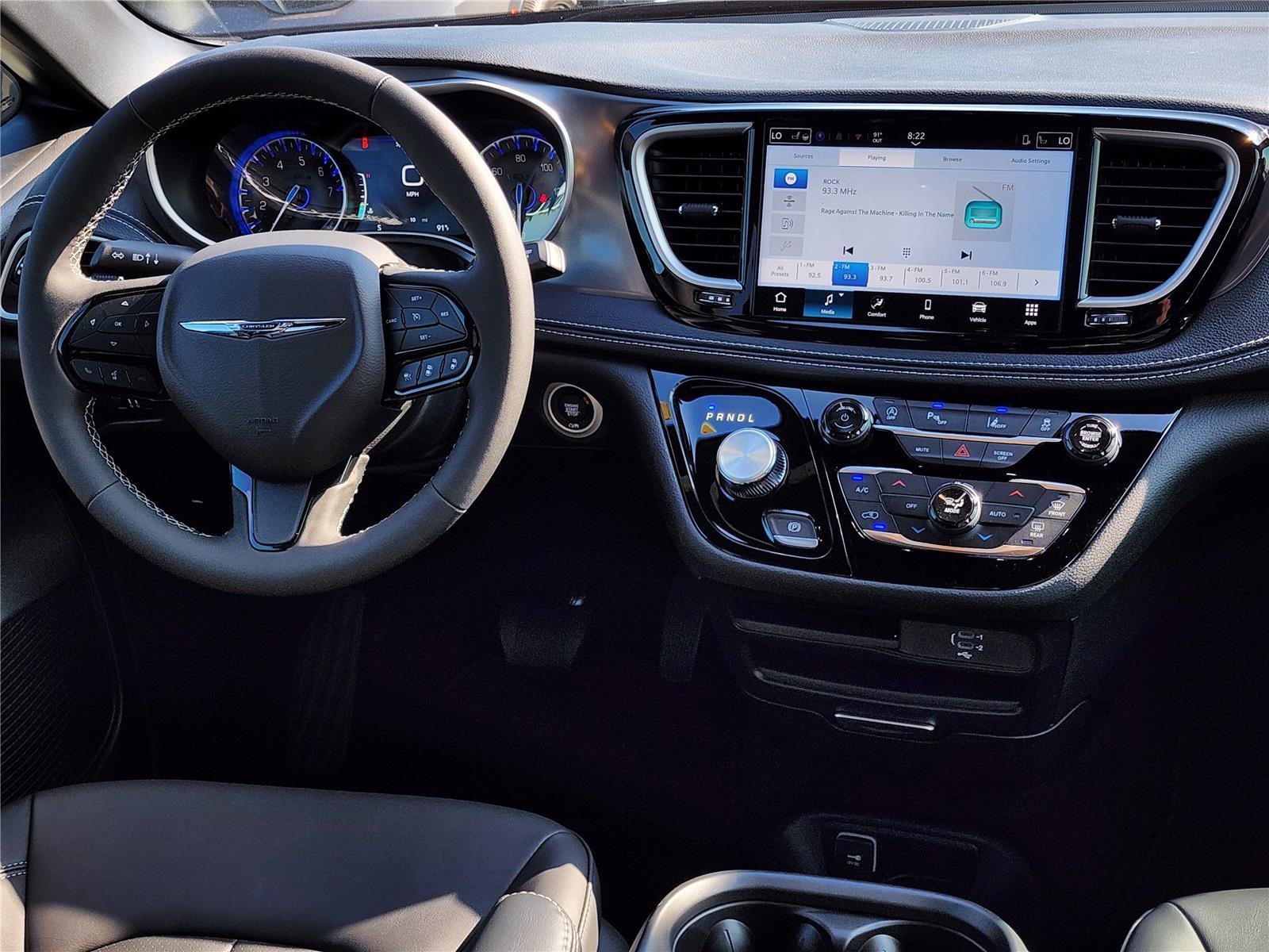 2026 Chrysler Pacifica Select - Photo 10