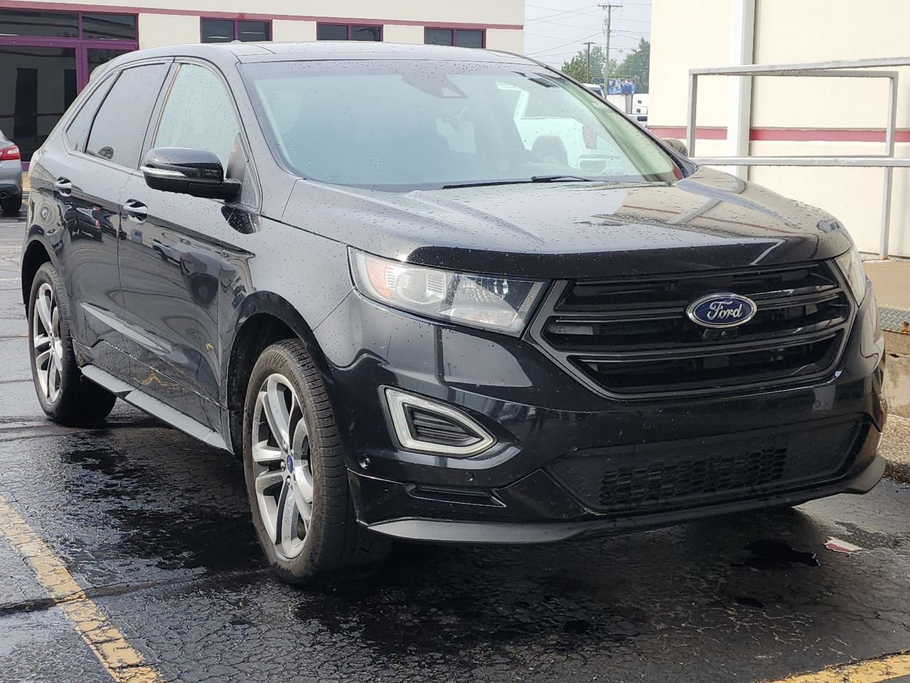 Used 2018 Black Ford Sport image 1