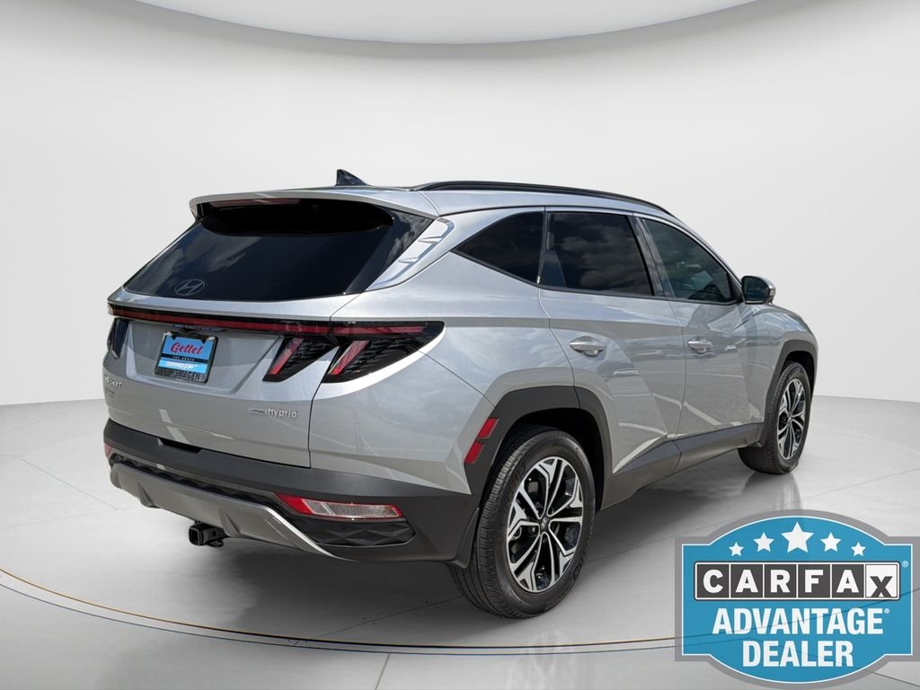 Used 2022 Silver Hyundai Limited image 5