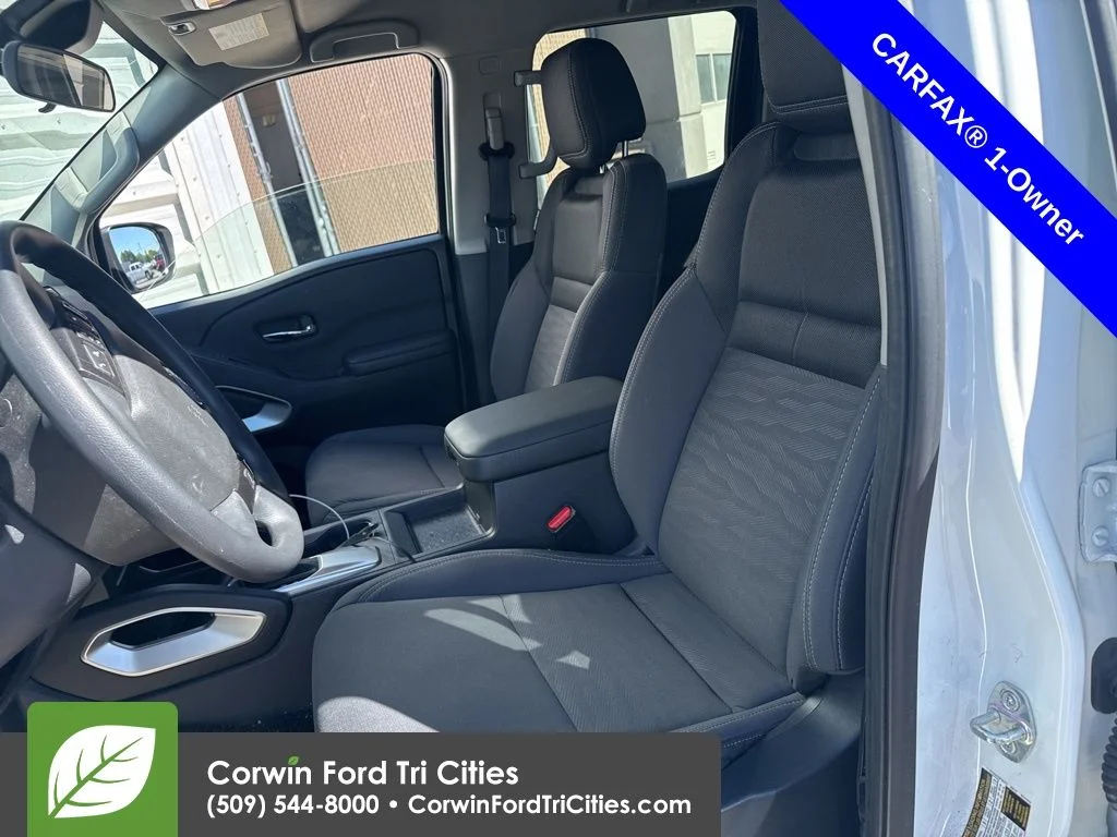 Used 2024 Glacier White Nissan SV image 5