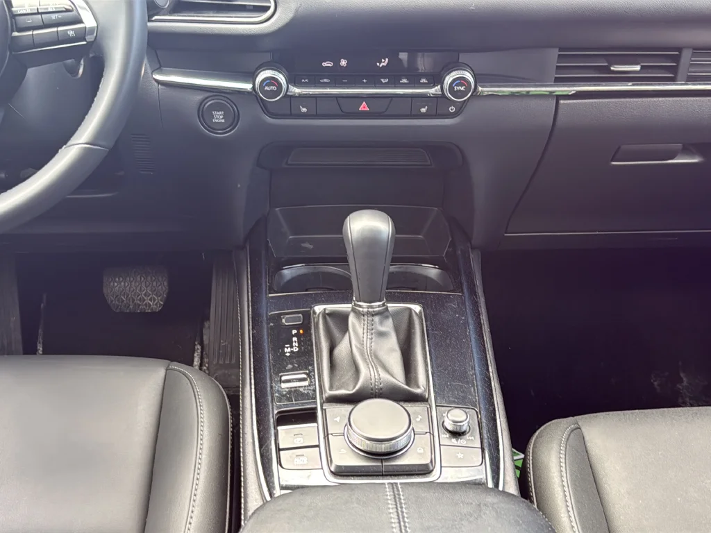 Used 2025 White Mazda 2.5 S Preferred Package image 33