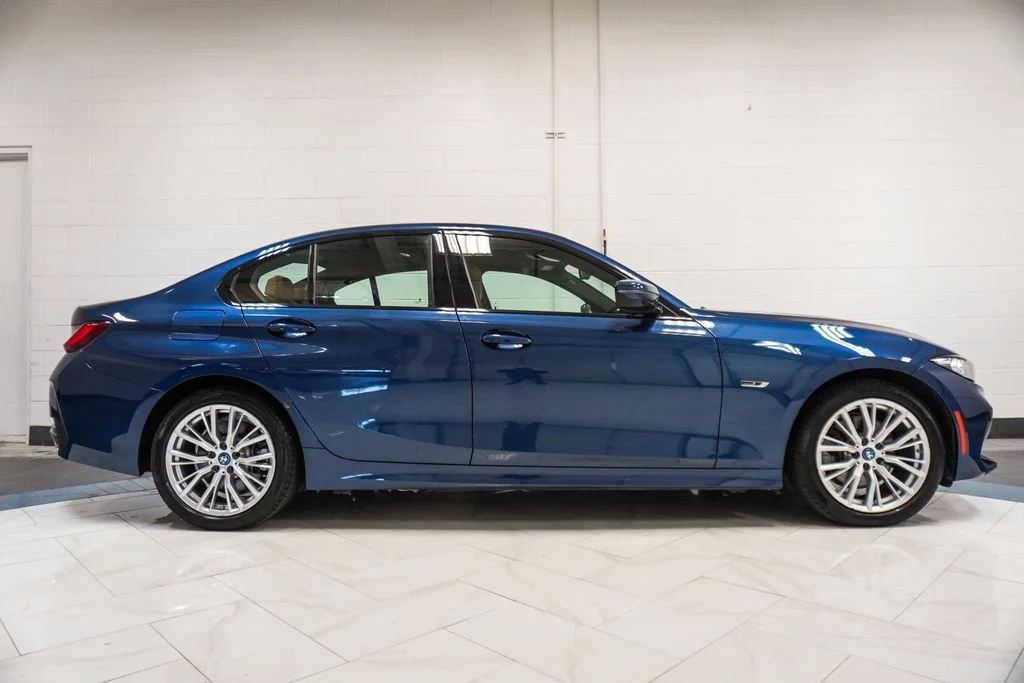Used 2023 Blue BMW 330e xDrive image 33