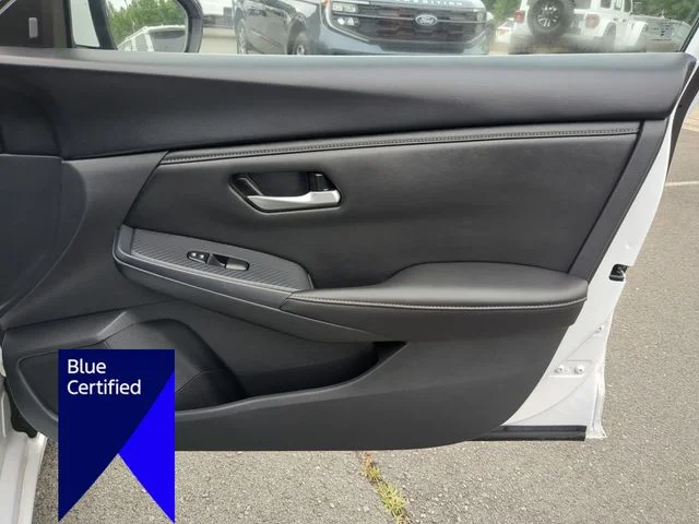 Used 2025 White Nissan SV image 33
