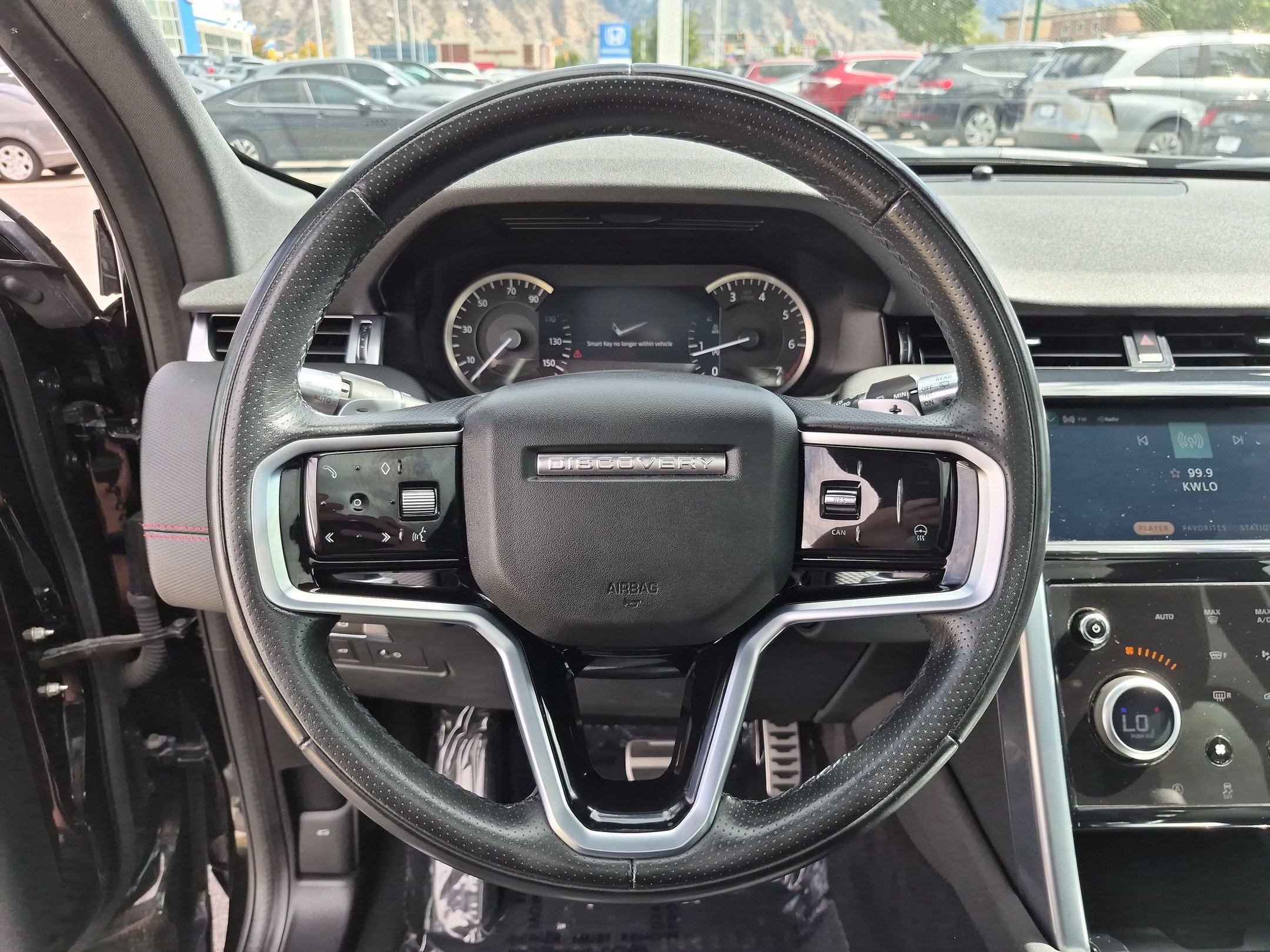 Used 2022 Santorini Black Metallic Land Rover S R-Dynamic image 18