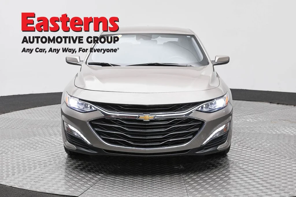 Used 2024 Gray Chevrolet LT image 2
