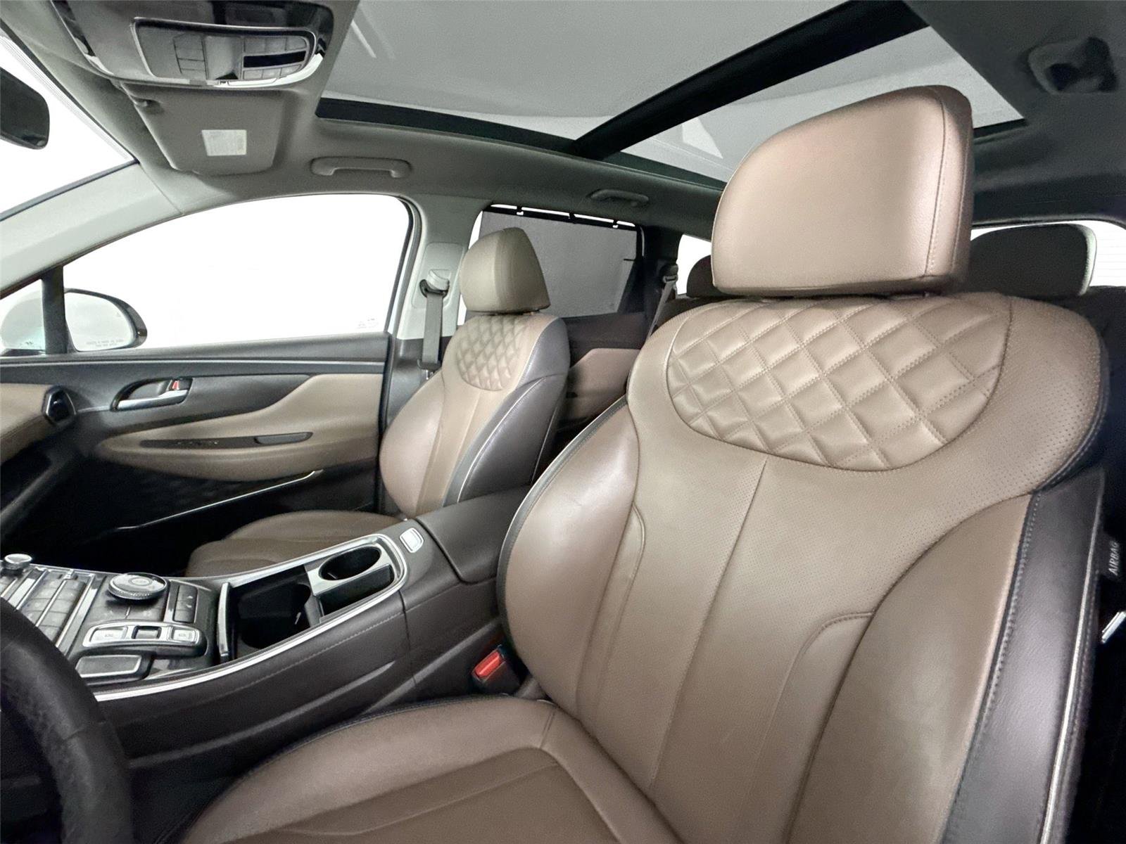 Used 2022 Quartz White Hyundai SEL Premium image 3