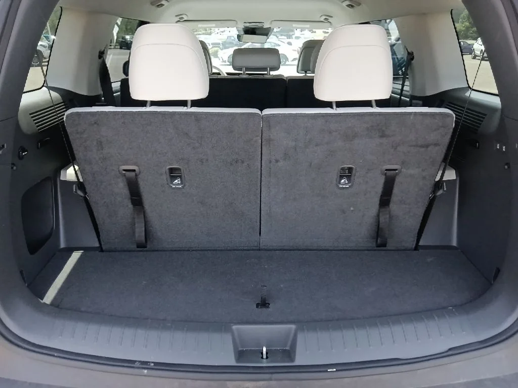 Used 2026 Black Hyundai SEL image 30