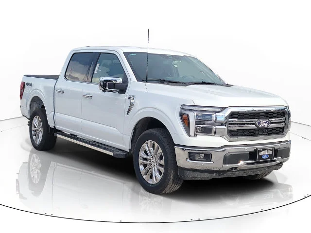 New 2026 Oxford White Ford Lariat image 3