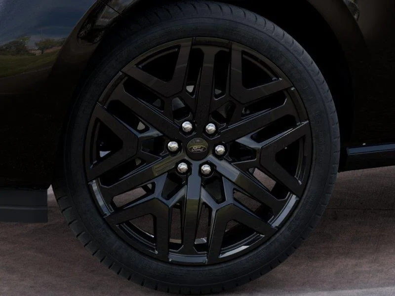 New 2027 Agate Black Ford Platinum image 4