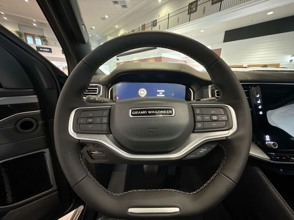 New 2026 Fathom Blue Pearl-Coat Exterior Paint (Late Availability) Jeep Limited Reserve image 17
