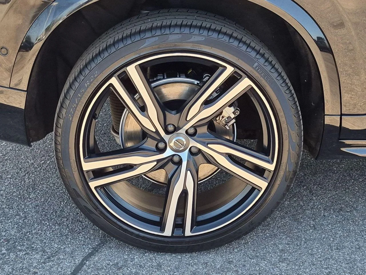 Used 2019 Onyx Black Volvo T8 R-Design image 9
