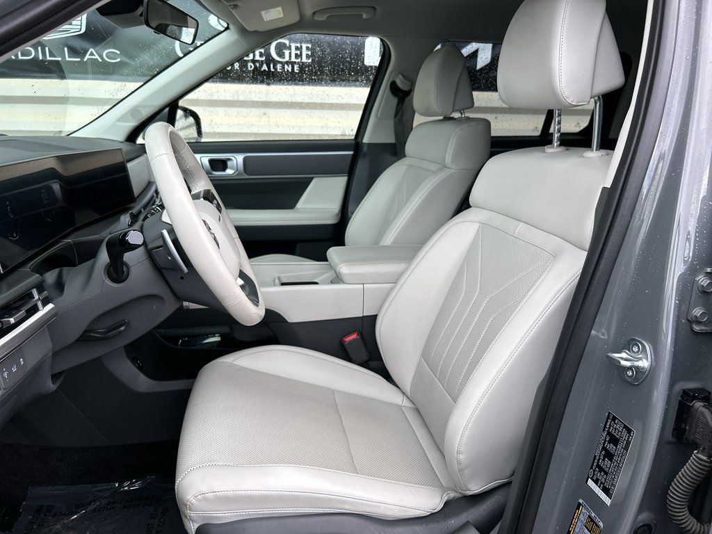 Used 2024 Grey Hyundai SEL image 10