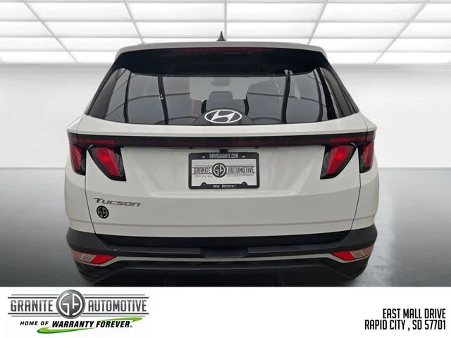 Used 2024 White Hyundai SEL image 5