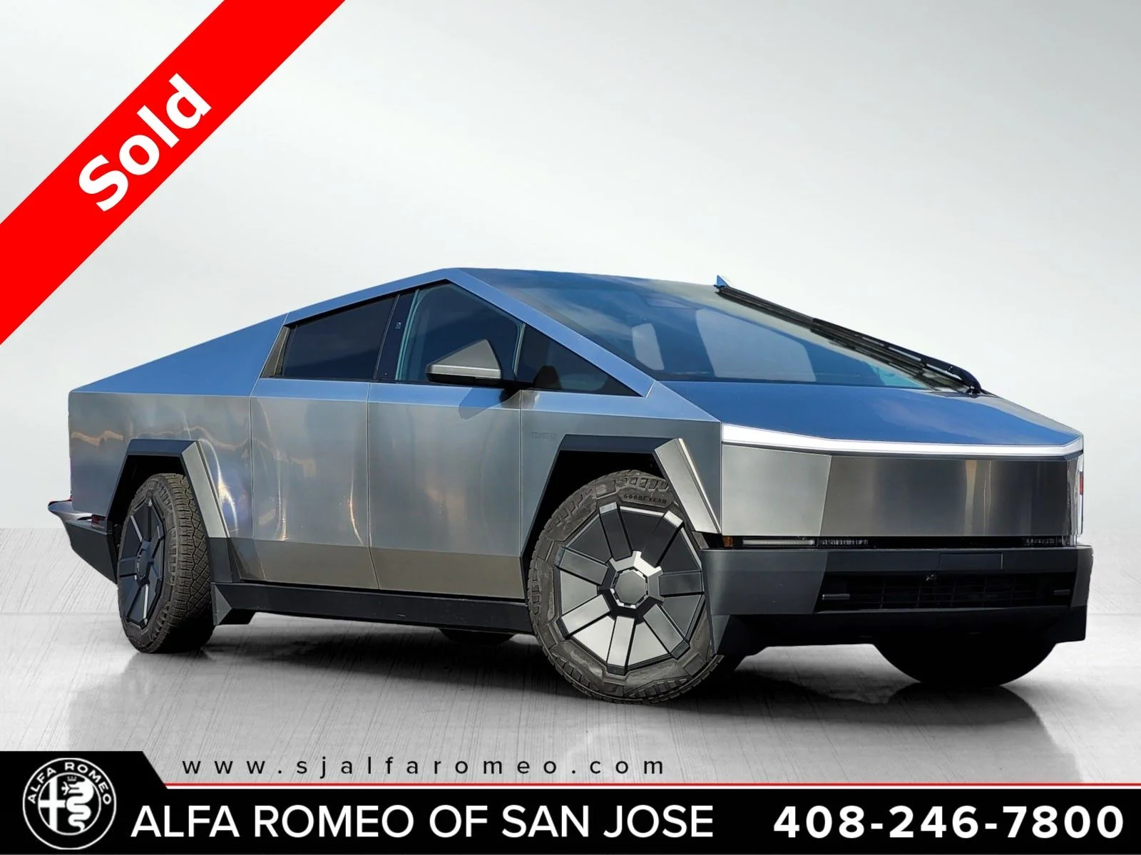2024 Tesla Cybertruck All-Wheel Drive's photo