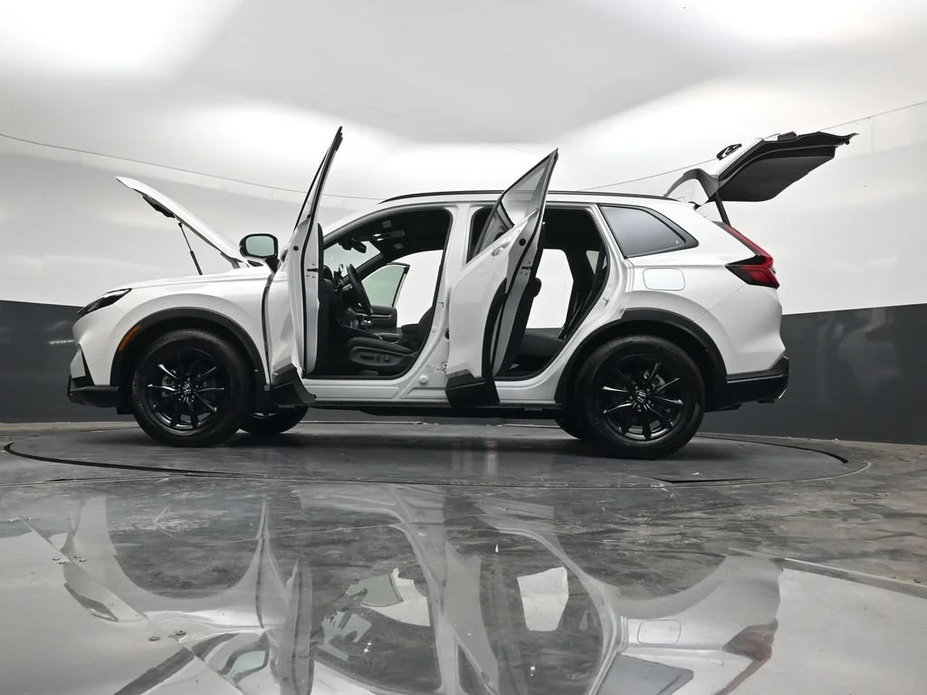 Certified Used 2026 Platinum White Pearl Honda Sport-L image 39