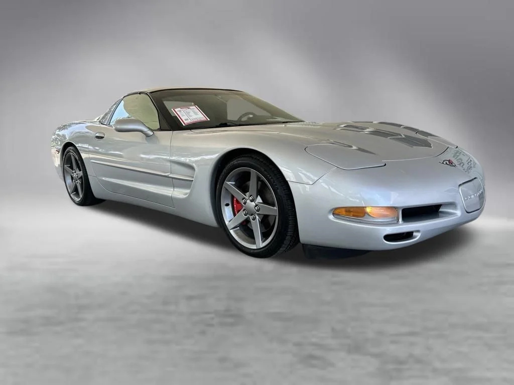 Used 2000 Silver Chevrolet Base image 2