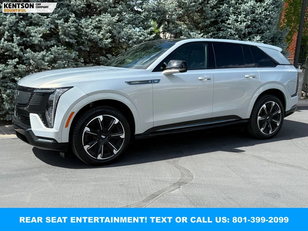 2025 Cadillac Escalade IQ Sport 1's photo