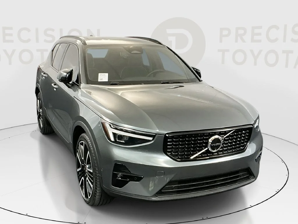 2026 Volvo XC40