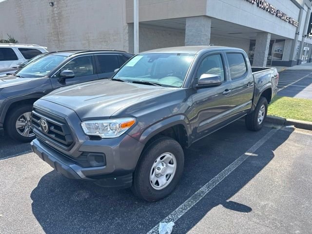 Used 2023  Toyota  image 1