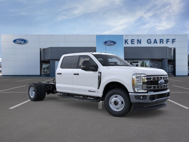 New 2026 Oxford White Ford XL image 8