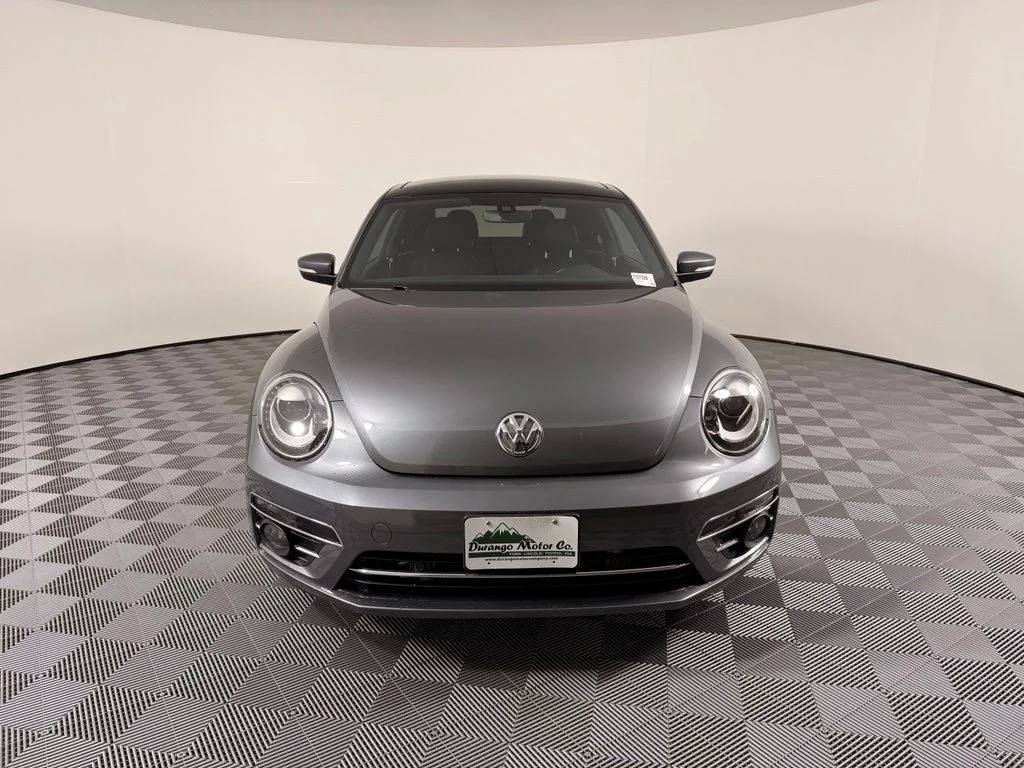 Used 2019 Gray Volkswagen 2.0T SE image 3
