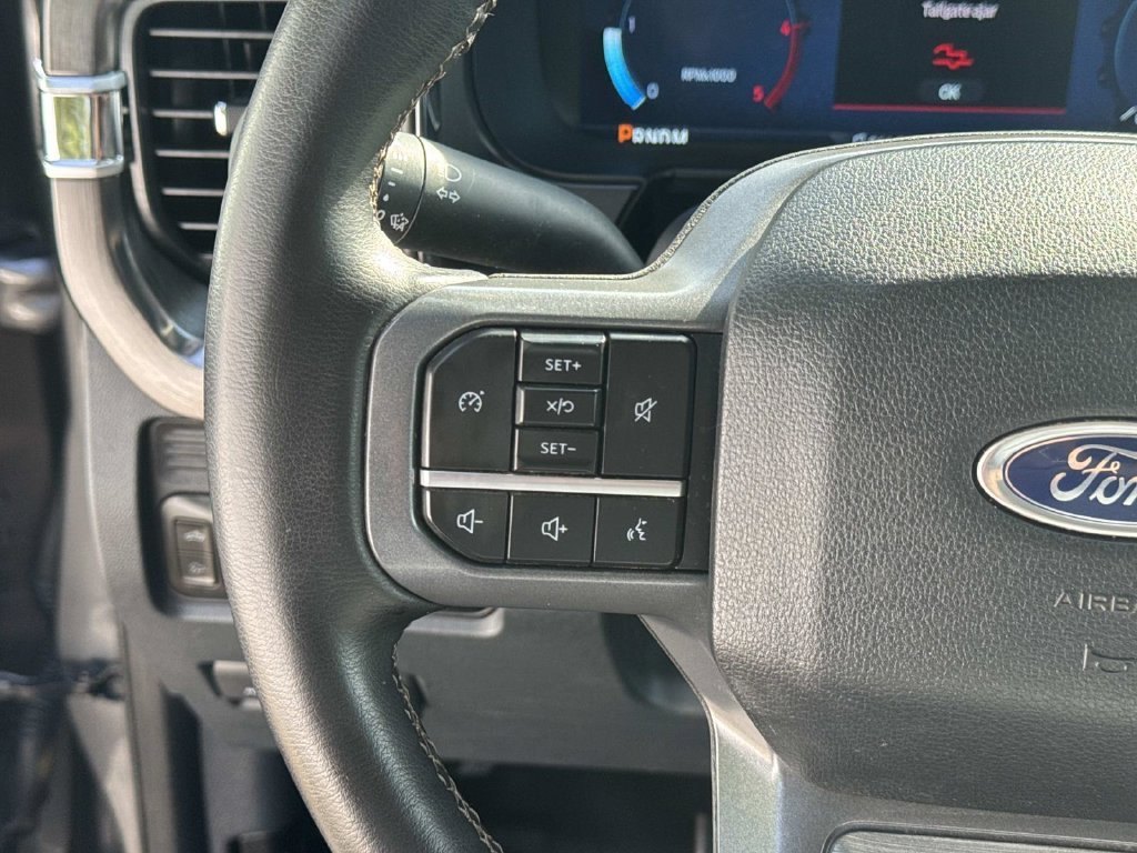 Used 2025 Gray Ford Lariat image 41