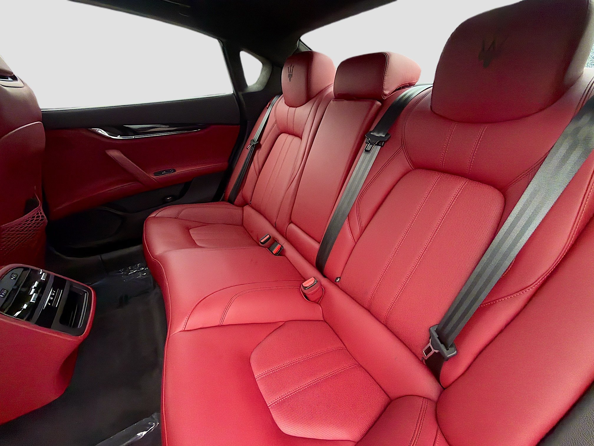 Used 2023 Nero Ribelle Mica Maserati Modena image 20